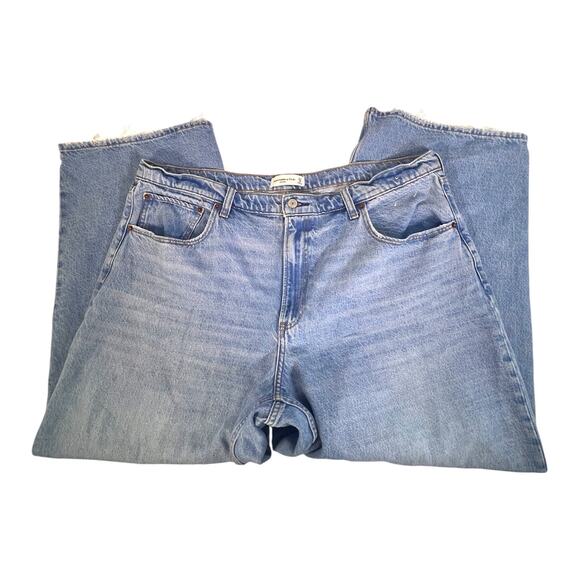 Abercrombie & Fitch Mid Rise‎ Slouchy Plus Size Jeans Size 34/18 Denim - Picture 5 of 7